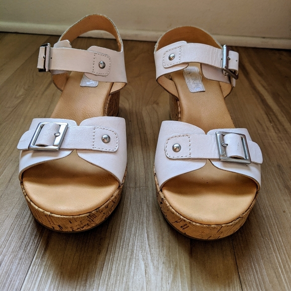Kork-Ease Shoes - Kork-Ease Size 8 Platform White Sandals Clogs Cork